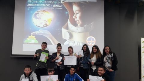 Пролетната експедиция „Интеркосмос - днес!“ в „Камчия“ направи първите учебни космически „скачвания“ с МКС