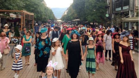 Добро пожаловать на осенний Парад шляп в Софии!