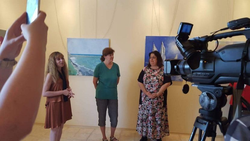 Руската художничка Анна Варганова откри третата си самостоятелна изложба в Каварна
