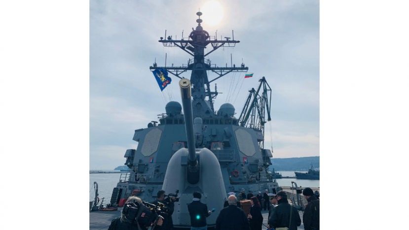 USS Ross посещава Варна