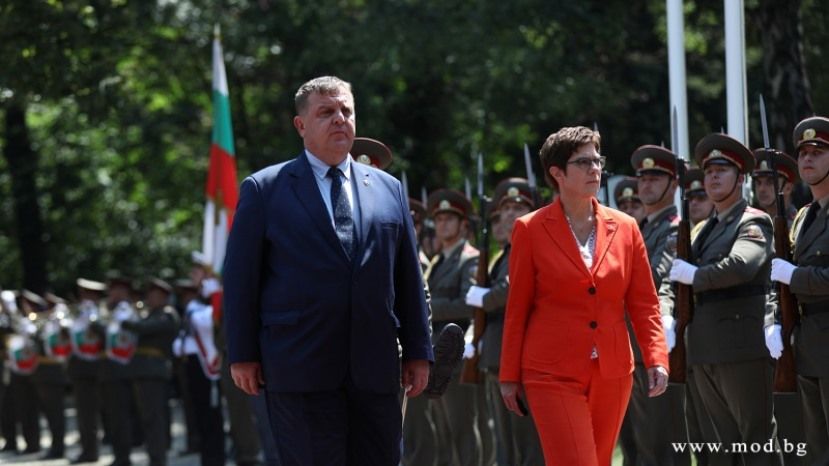 България и Федерална република Германия активизират сътрудничеството си в областта на отбраната