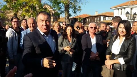 Мэра Несебра обвиняют в покупке голосов