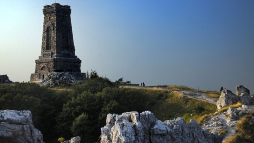 Правительство Болгарии выделило 300 тыс. левов на ремонт военных памятников