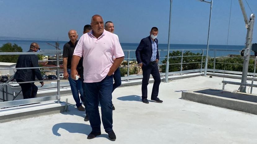 Премьер Болгарии: Чистота моря в Варненском регионе идеальная