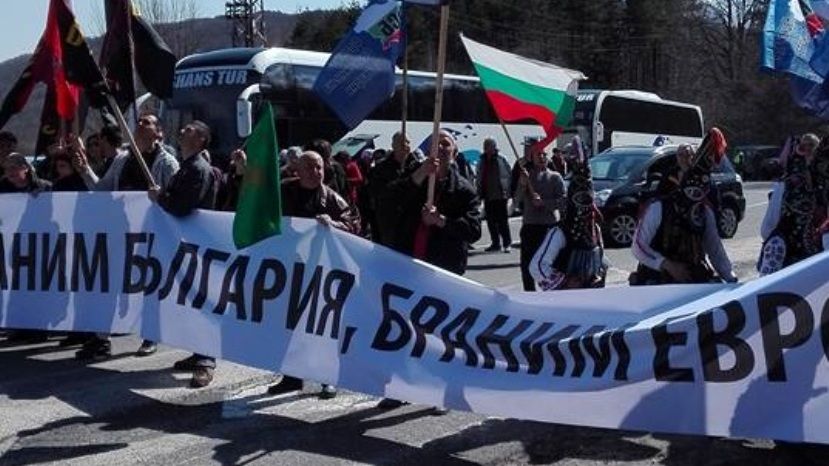 В Болгарии патриоты заблокировали пограничные пункты с Турцией