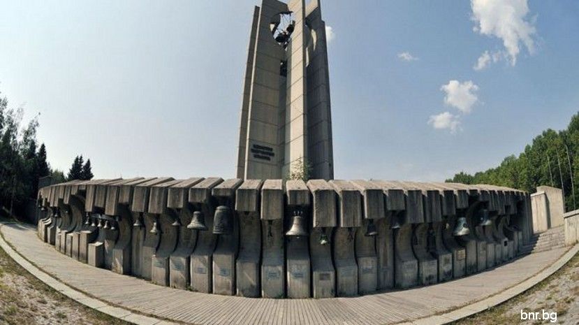 Монумент «Камбаните» близ Софии обновляется