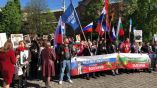 ТАСС: Сотни человек приняли участие в акции &quot;Бессмертный полк&quot; в Софии