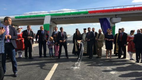 Премьер-министр и президент Болгарии открыли автомагистраль, соединяющую Софию со Стамбулом