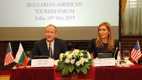 Министър Ангелкова: САЩ са сред генериращите пазари за туризъм на България