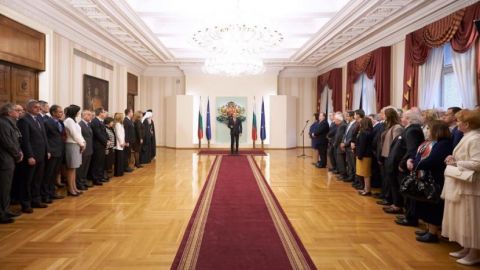 Президент Болгарии верит, что современные будители помогут преодолеть уныние, мрак, безразличие и моральный кризис