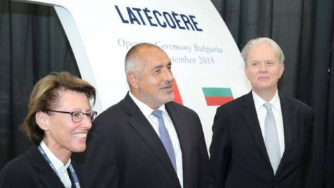 Премиерът Бойко Борисов присъства на официалното откриване на завод за авиочасти край Пловдив