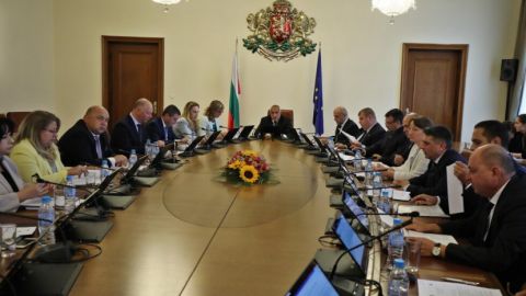 Из-за покупки F-16 Болгария эмитирует новый долг