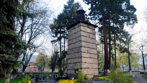 Часовникова кула от 300 години съобщава точен час на хората в Златица