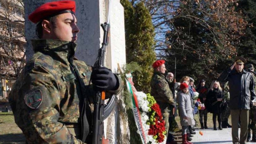 В Болгарии почтили память военнослужащих, погибших в Ираке