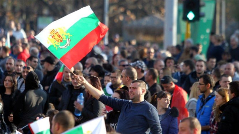Болгария в отличной форме, но болгары не перестают протестовать