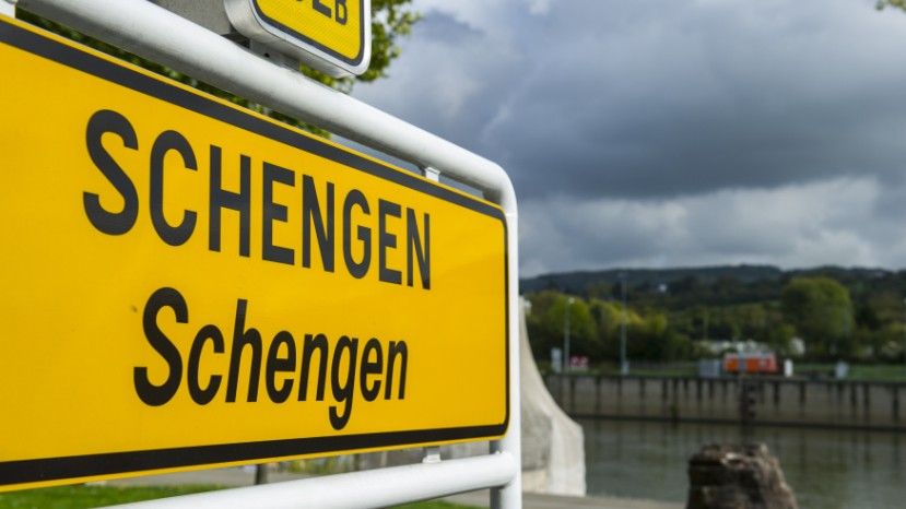 Холандия е против присъединяването на България и Румъния към Шенген