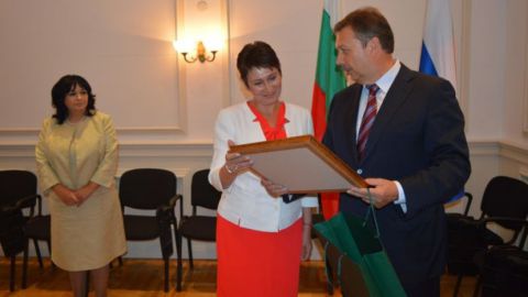 Теменужка Петкова, Даниела Везиева и Сергей Герасимов