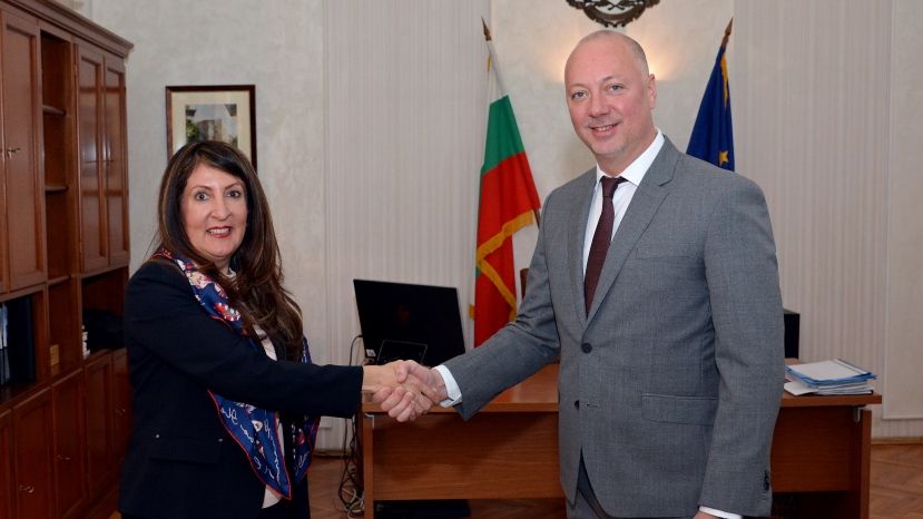 Министр транспорта Болгарии обсудил с послом США двусторонние отношения