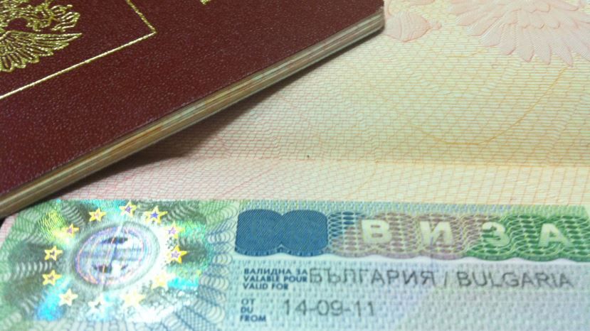 Болгария приостанавливает прием заявок на визы из-за пандемии коронавируса