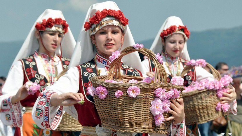Град Казанлък и Долината на розите се готвят да посрещнат туристи от цял свят