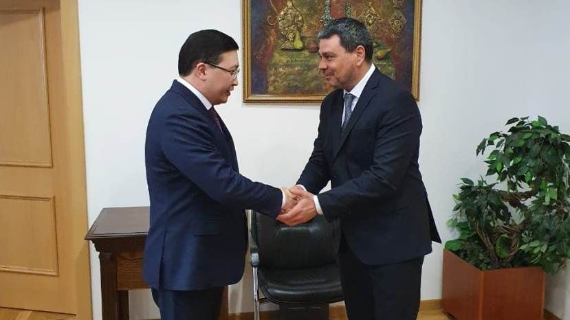 Новый посол Болгарии в Казахстане вручил копии верительных грамот