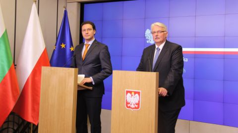 Двустранното сътрудничество и Срещата на върха на НАТО във фокуса на разговорите между министър Митов и полския му колега