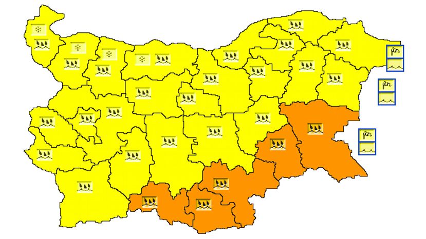 Оранжев код за интензивни дъждове е в сила за 5 области в страната за 11 януари, за останалите 23 кодът е жълт