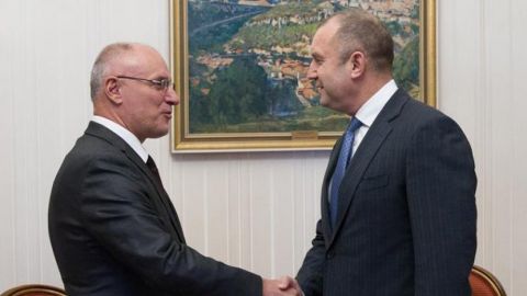 Държавният глава Румен Радев се срещна с управителя на БНБ Димитър Радев