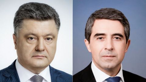 В телефонен разговор президентът Росен Плевнелиев и президентът Петро Пошенко се поздравиха по повод 25–ата годишнина от установяването на дипломатическите отношения между България и Украйна