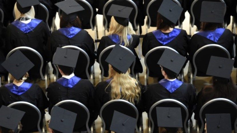 Евростат: Почти каждый третий болгарин имеет высшее образование