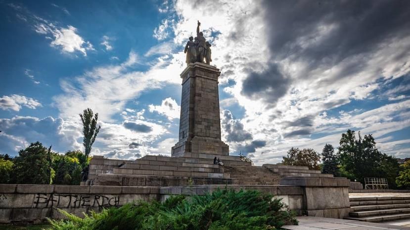 ТАСС: Болгарские социалисты выступили против идеи демонтажа памятника Советской армии в Софии