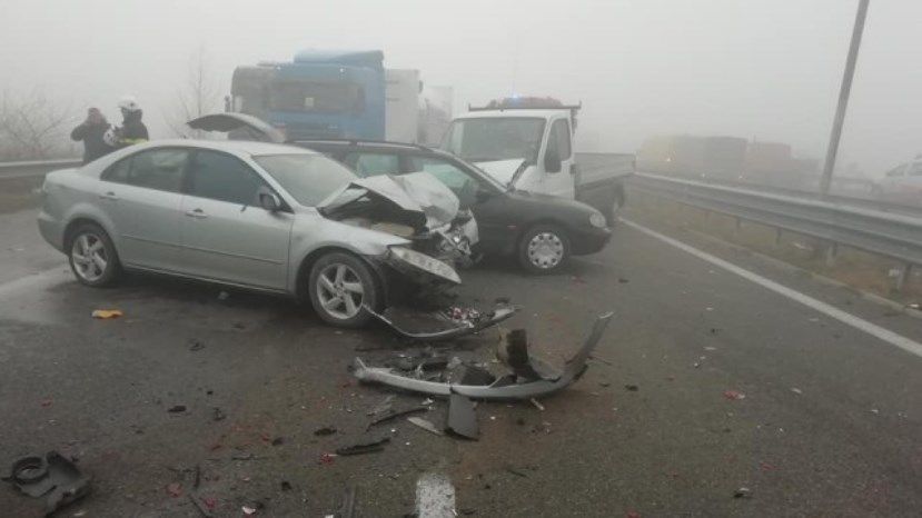 На автомагистрали „Струма“ произошла цепная авария