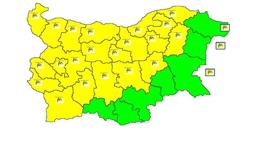 Жълт код за силен вятър е обявен в 21 области на страната