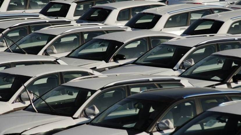 С начала годы продажи новых автомобилей в Болгарии снизились почти на 50%