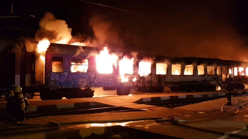 Пътническият влак София – Бургас се запали