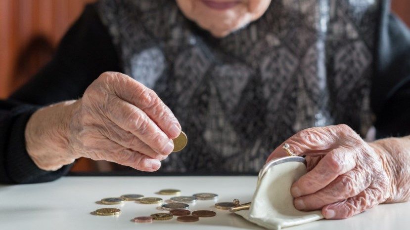 Социалната пенсия за старост става 125,58 лв. от 1 юли