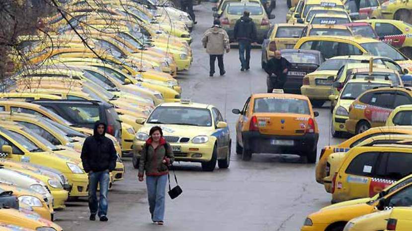 В Варне увеличили минимальную цену услуг такси