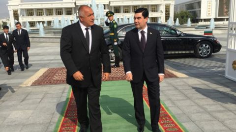 Премьер-министр Болгарии обсудил с президентом Туркменистана углубление экономических отношений