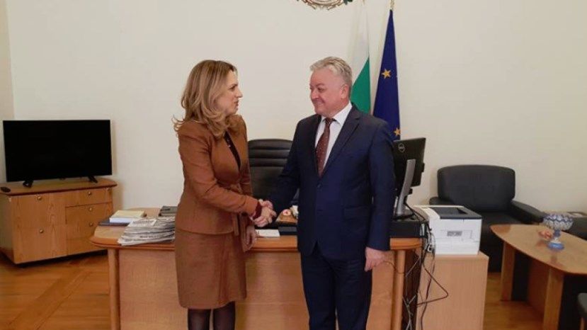 Вице-премьер Болгарии обсудила с послом Молдовы вопросы двухстороннего сотрудничества