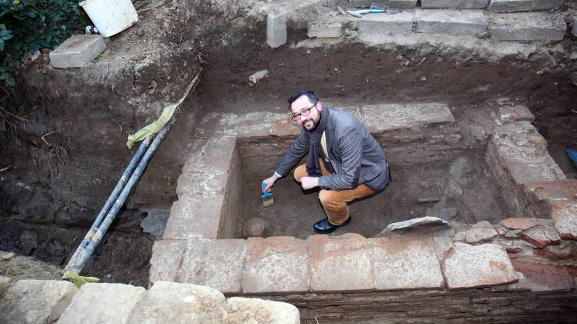 В пловдивском университете нашли 1800-летнюю гробницу