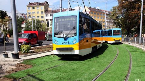В Софии появились «зеленые» трамвайные рельсы