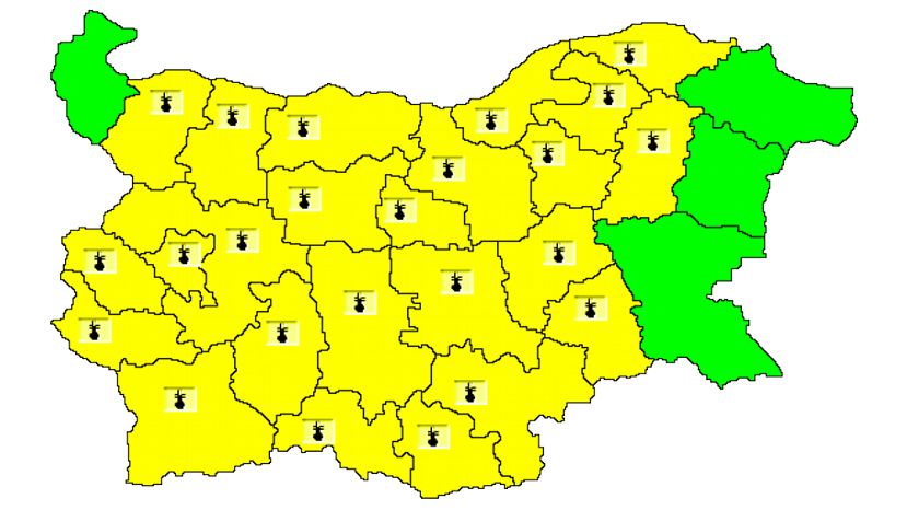 Из-за жары почти во всей Болгарии объявлен „желтый“ уровень опасности