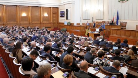 От 1 юли догодина всички пенсии се увеличават с 6,7 на сто, минималната работна заплата става 610 лева