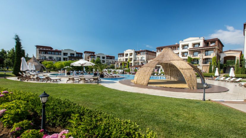 Основными покупателями курортной недвижимость в Болгарии остаются местные жители