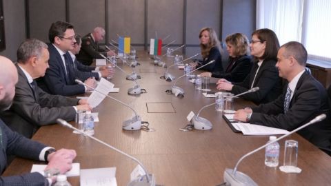 Глава МИД: Болгария и дальше будет поддерживать украинский народ