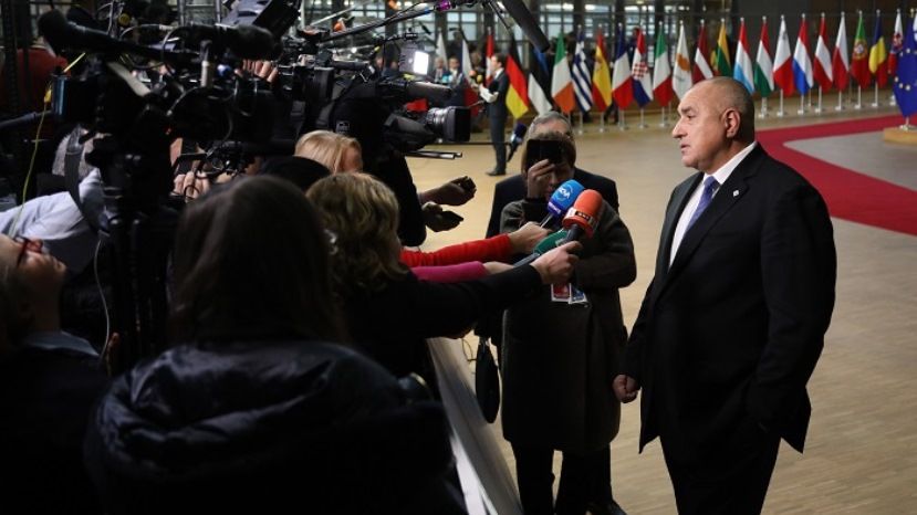 Премьер Болгарии в Брюсселе призвал Россию освободить украинских моряков