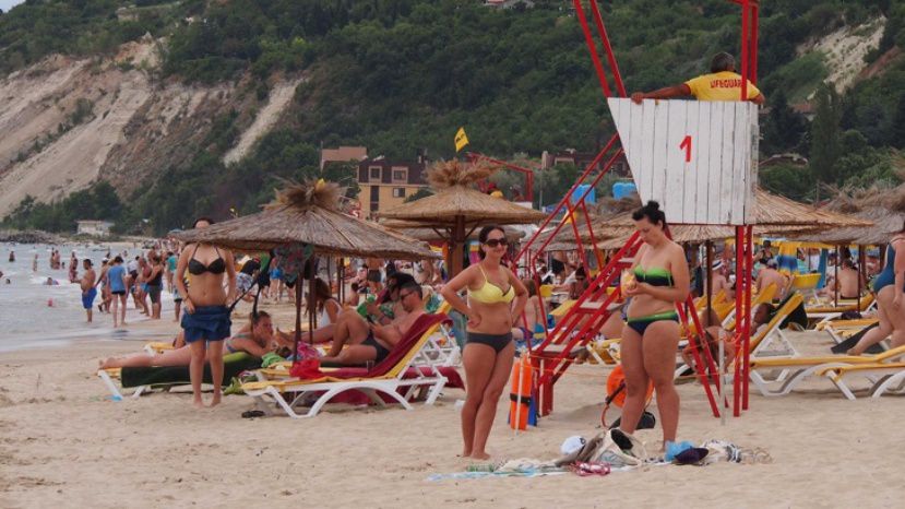 Летний туристический сезон в Болгарии будет продлен