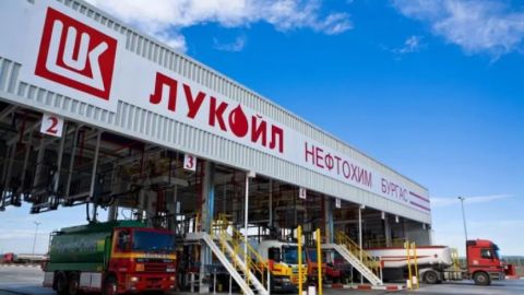 ТАСС: В "Лукойл Нефтохим Бургас" заявили, что у Болгарии нет альтернативы российской нефти