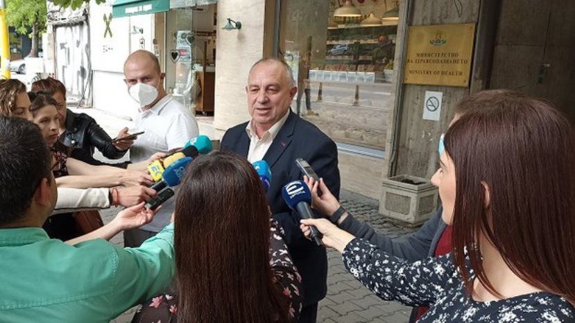 В Болгарии обсуждают отмену ношения защитных масок для вакцинированных граждан