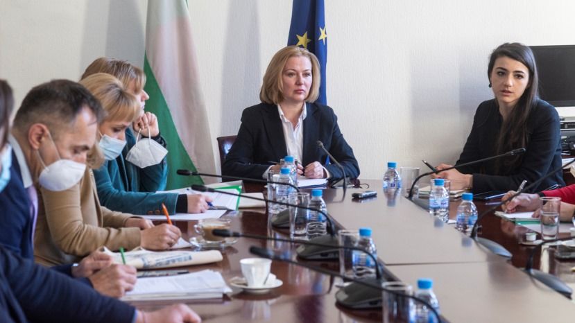 Министър Надежда Йорданова: Противодействието на домашното насилие е сред основните приоритети на правителството
